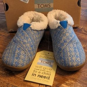 TOMS tiny slippers